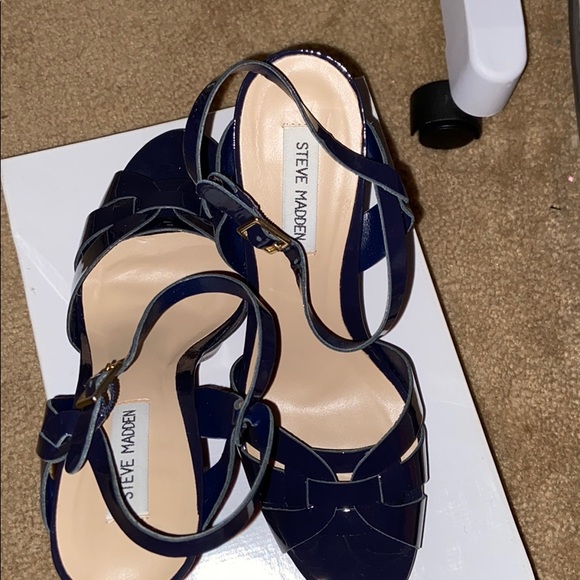 A navy blue Steve Madden high heel shoe. - Picture 4 of 8